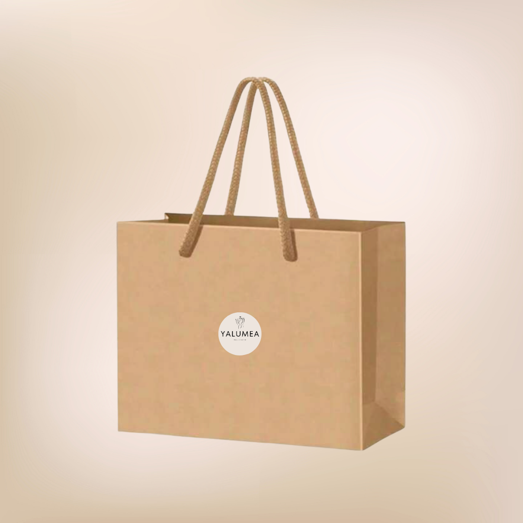 Kleine Geschenktüte aus Kraftpapier