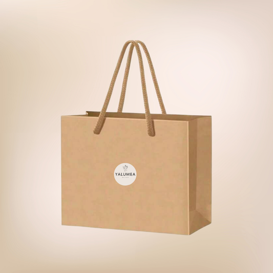 Kleine Geschenktüte aus Kraftpapier